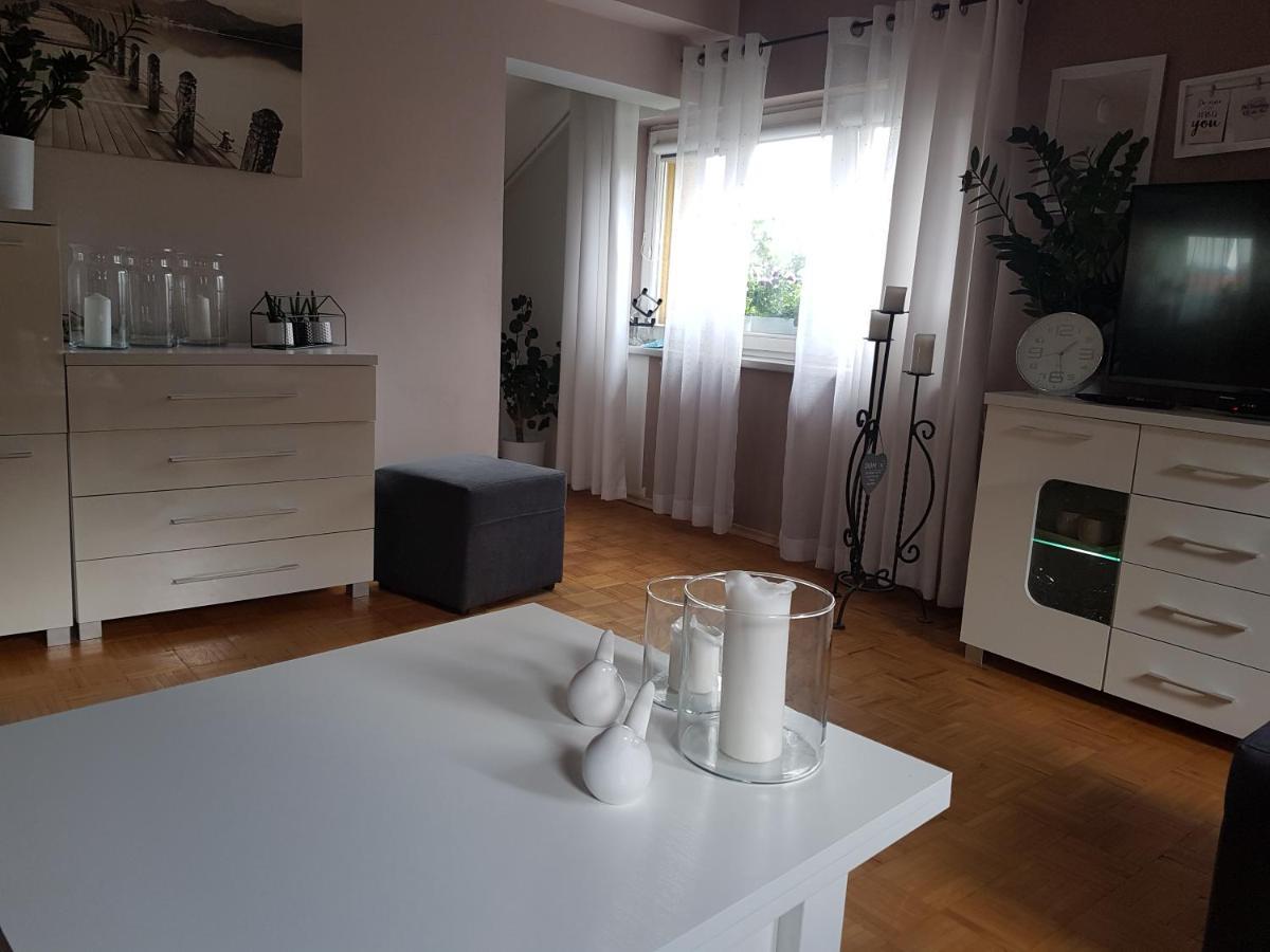 Wczasowisko Karola Appartement Lubomierz  Buitenkant foto